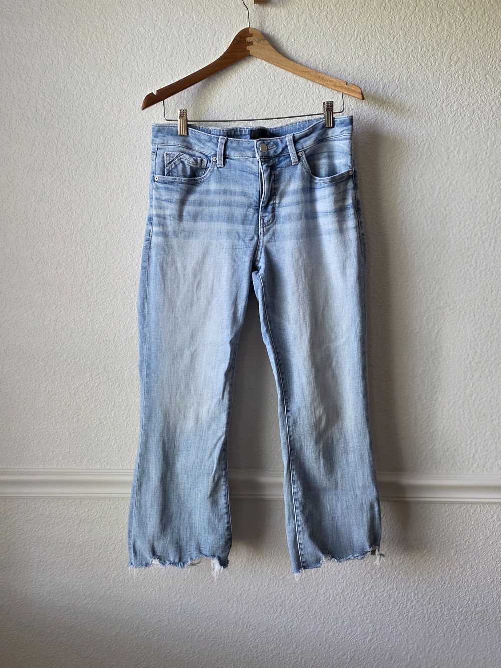 Buckle Black Fit No. 53 Cropped Flare Stretch Jean